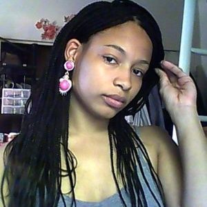 Meet your Posher, Hazel